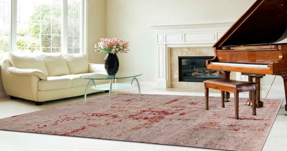 Ein roter Teppich im Wohnzimmer aus der Allos Collection