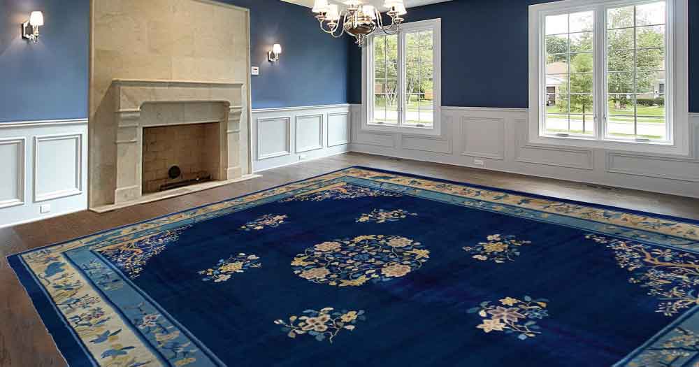 Ein blauer Teppich im Wohnzimmer aus der China Old & Antique Collection